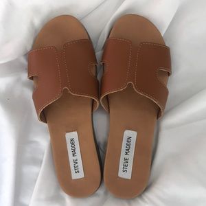 Steve Madden Cognac sandals!!